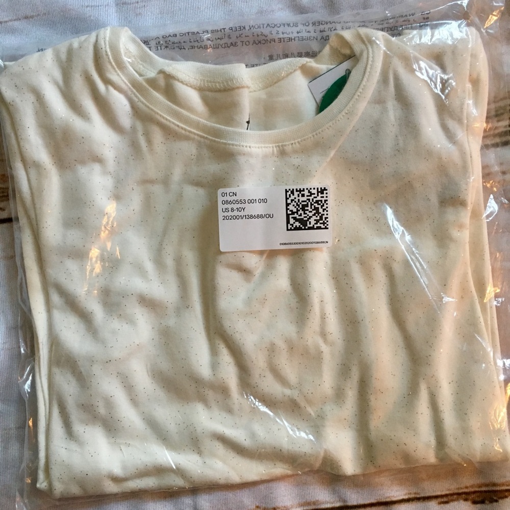 NIB NWT organic H&M ivory sparkle top back to school! Basic staple